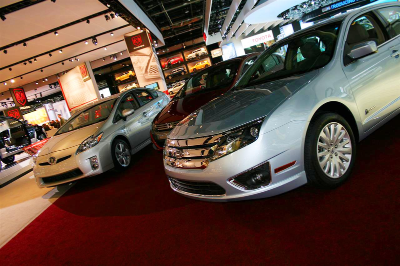 Illustration for article titled First Photo Of 2010 Toyota Prius, 2010 Honda Insight Together